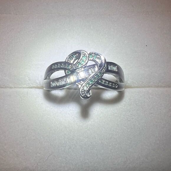 925 Sterling Silver Jewelry - Vintage Sterling Silver White And Green Cubic Zirconia Heart Ring Size 12